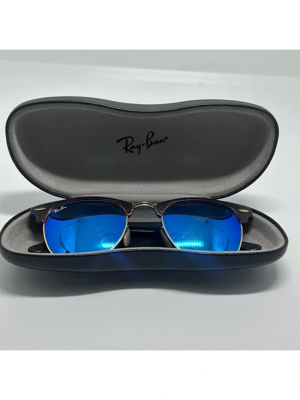 Ray-Ban RB 3016 Clubmaster Classic Sunglasses with Blue Mirrored Lenses
